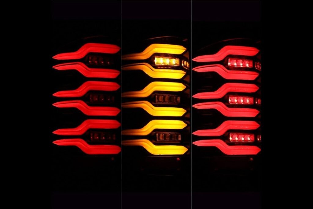 Chevrolet Silverado (14-18): Alpharex Luxx Led Tail Lights