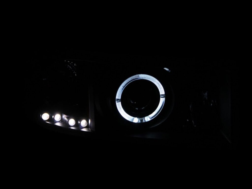 Dodge Ram 1500 94-01 / Ram 2500/3500 94-02/ Ram Sport Model 94-98 Projector Headlights Halo Black