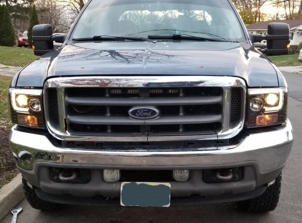 Ford Super Duty 05/07 Projector Headlights OLED Halos DRL Smoked/Black
