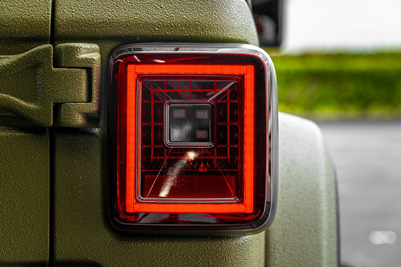 Jeep JL Wrangler 18-21 Tail Lights OLED Red Smoked - Image 5