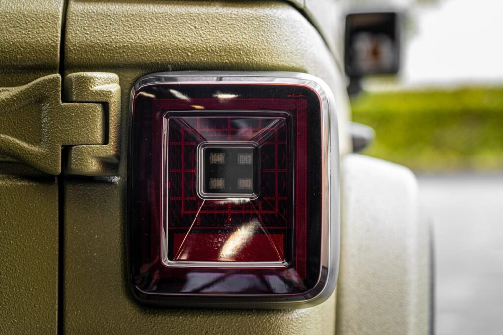 Jeep JL Wrangler 18-21 Tail Lights OLED Red Smoked