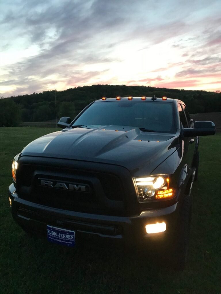 Dodge RAM 1500 14-19 & 2500/3500 15-18 Projector Headlights Smoked/Black