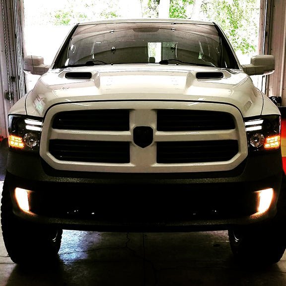 Dodge RAM 1500 14-19 & 2500/3500 15-18 Projector Headlights Smoked/Black