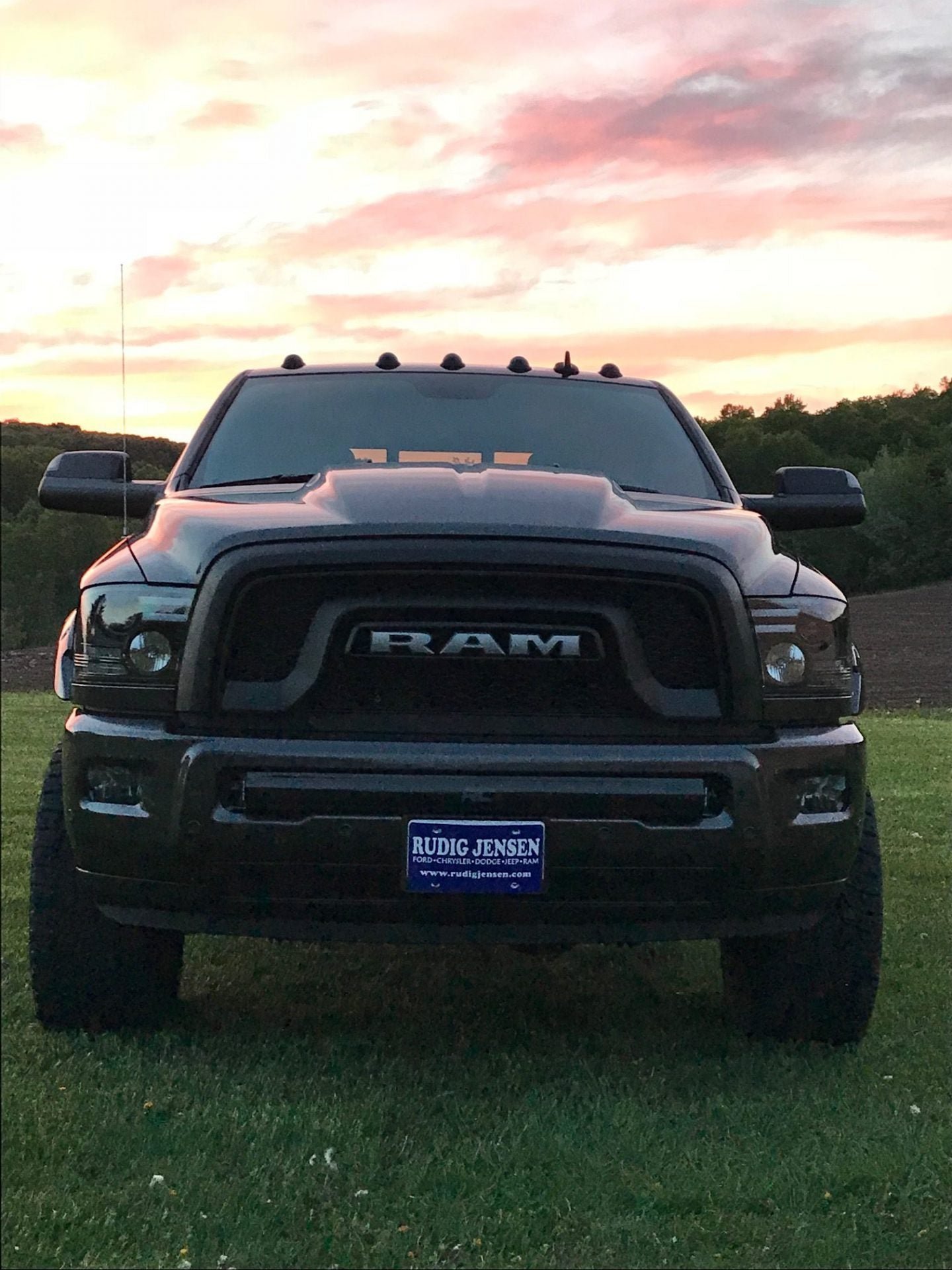 Dodge RAM 1500 14-19 & 2500/3500 15-18 Projector Headlights Smoked/Black - Image 5