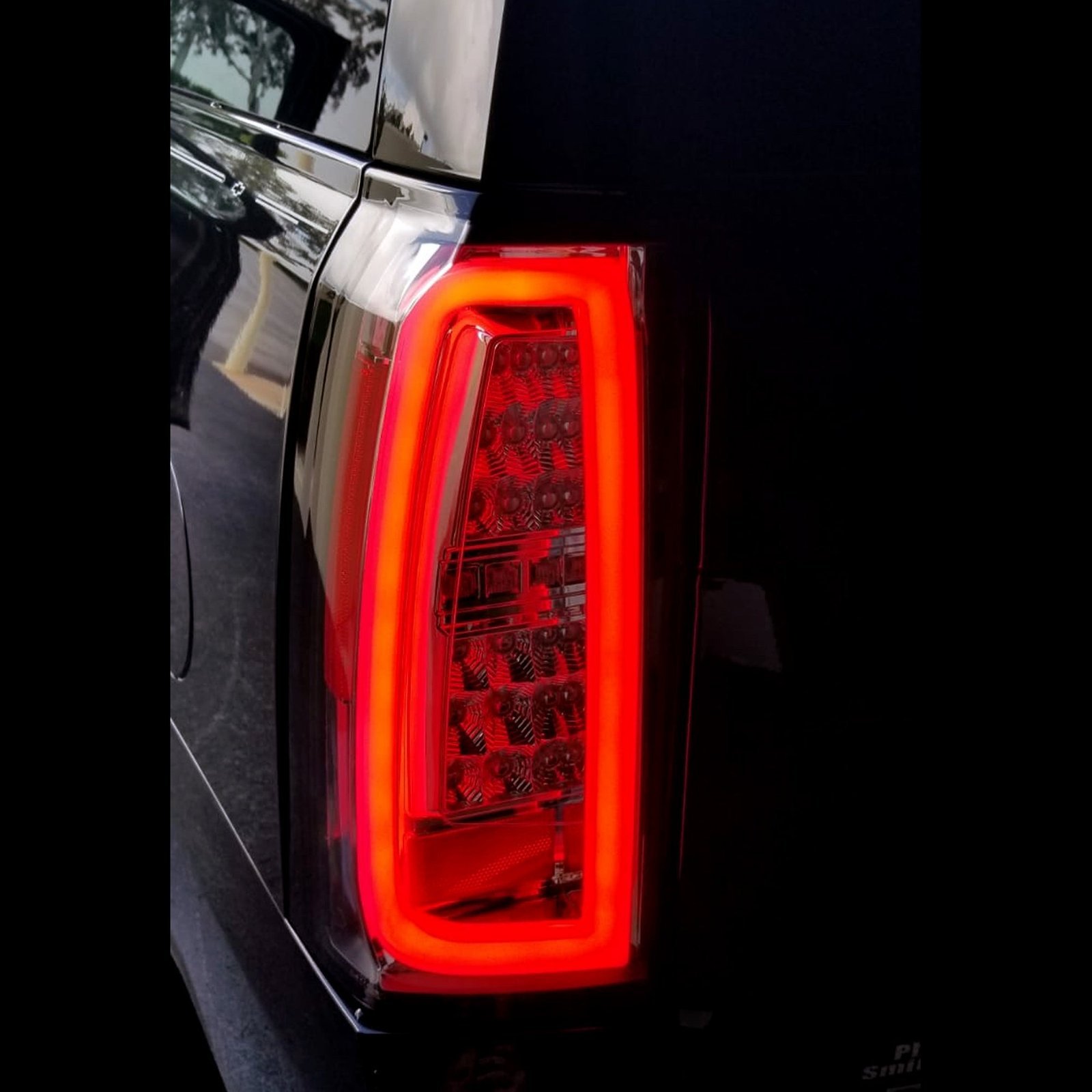 Chevy Tahoe & Suburban 15-19 OLED Bar Tail Lights OLED in Clear - Image 2