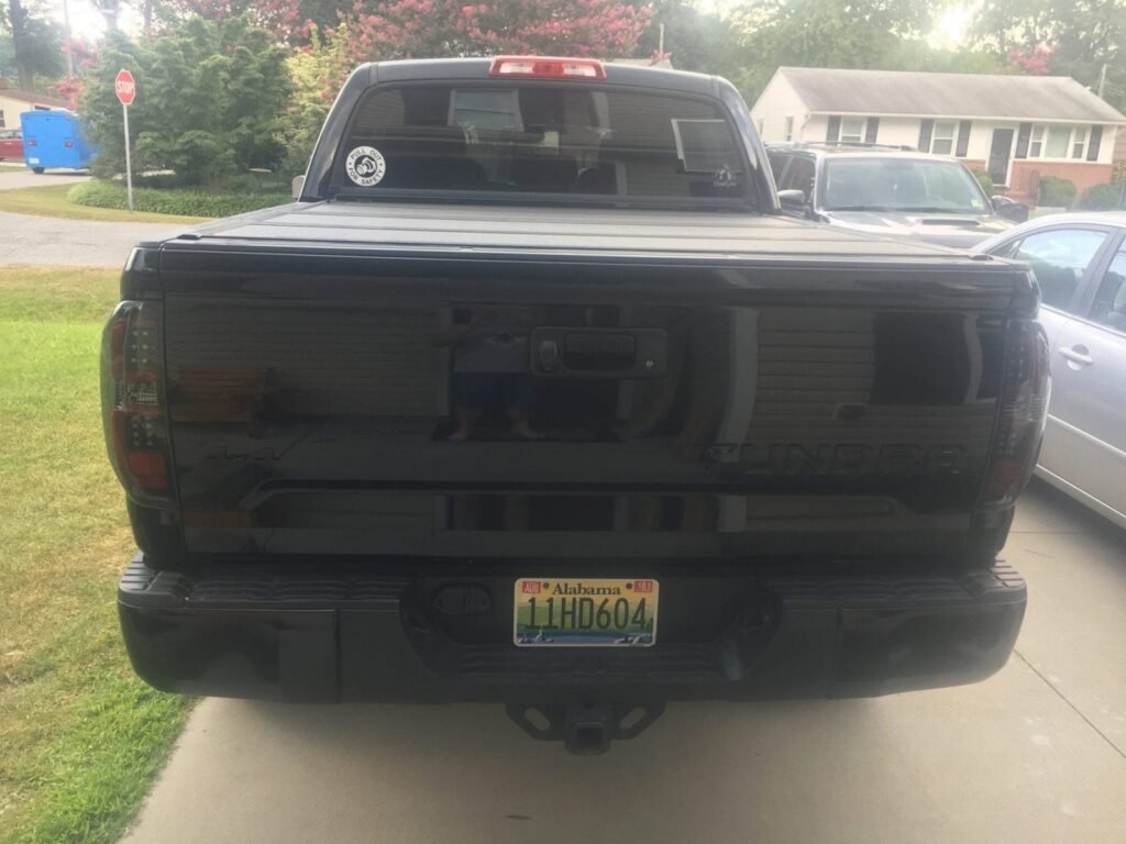 Toyota Tundra 14-21 LED Tail Lights in Smoked