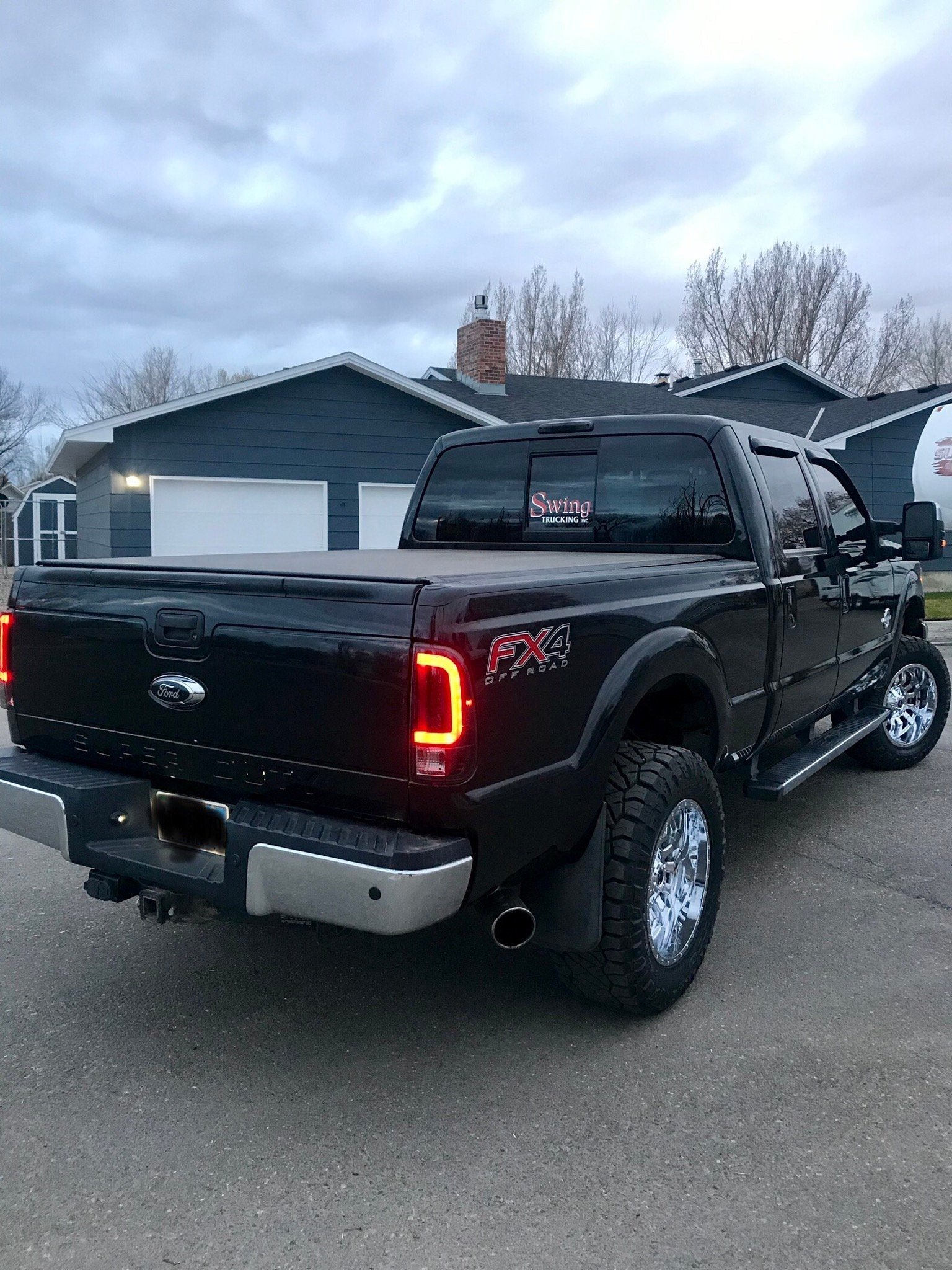 Ford Super Duty 08-16 Tail Lights OLED in Smoked - Image 2