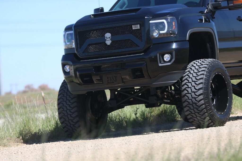 GMC Sierra 1500 14-18 & 2500/3500 14-19 Projector Headlights Smoked/Black