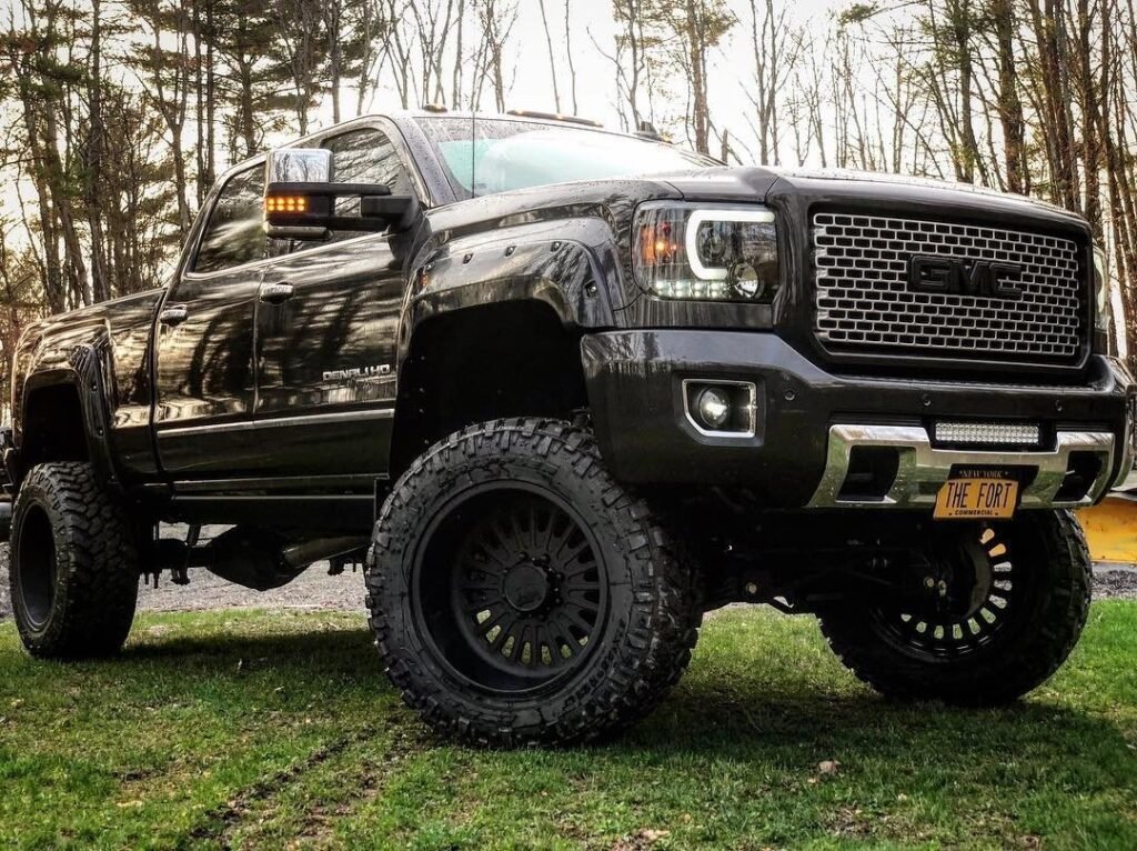 GMC Sierra 1500 14-18 & 2500/3500 14-19 Projector Headlights Smoked/Black