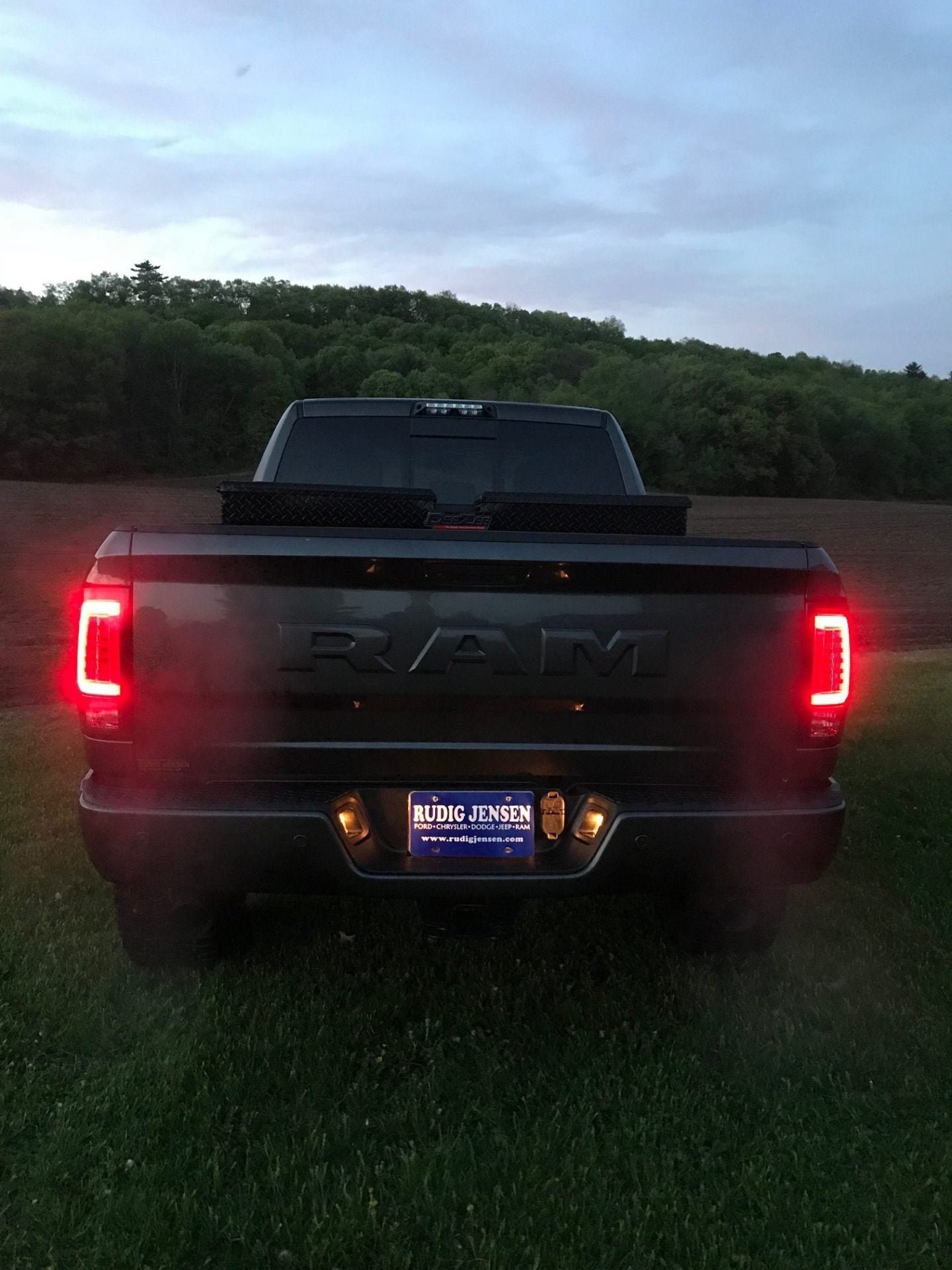 Dodge RAM 1500/2500/3500 13-18 OLED Tail Lights Scanning OLED Turn Signals in Smoked - Image 2