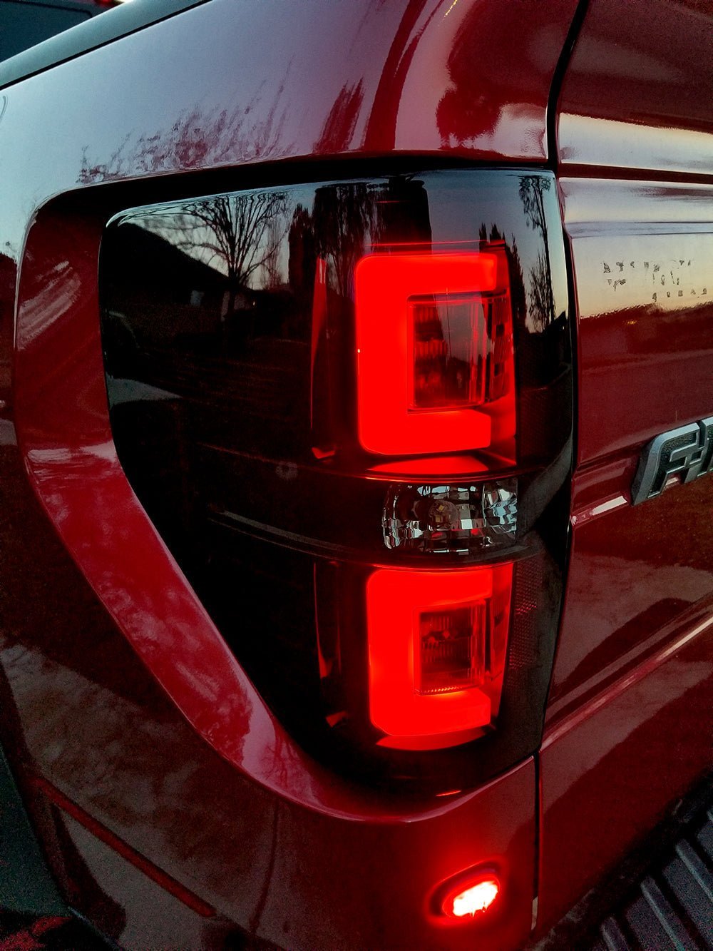 Ford F150 & Raptor 09-14 Tail Lights OLED in Smoked - Image 6