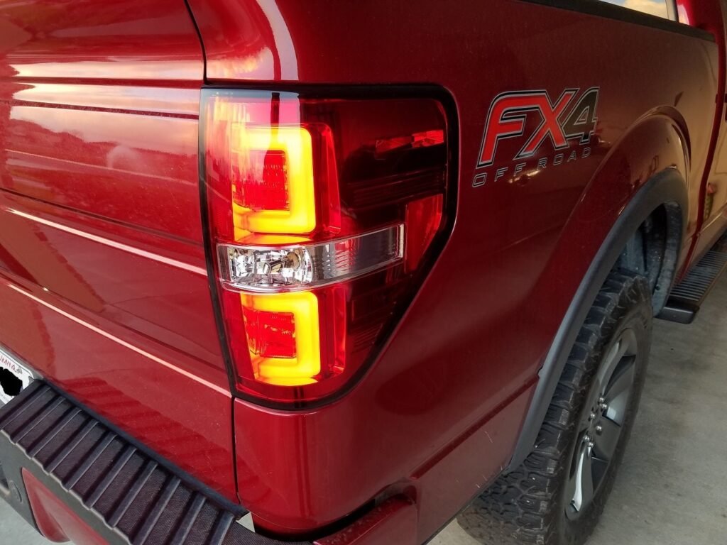 Ford F150 & Raptor 09-14 Tail Lights OLED in Red