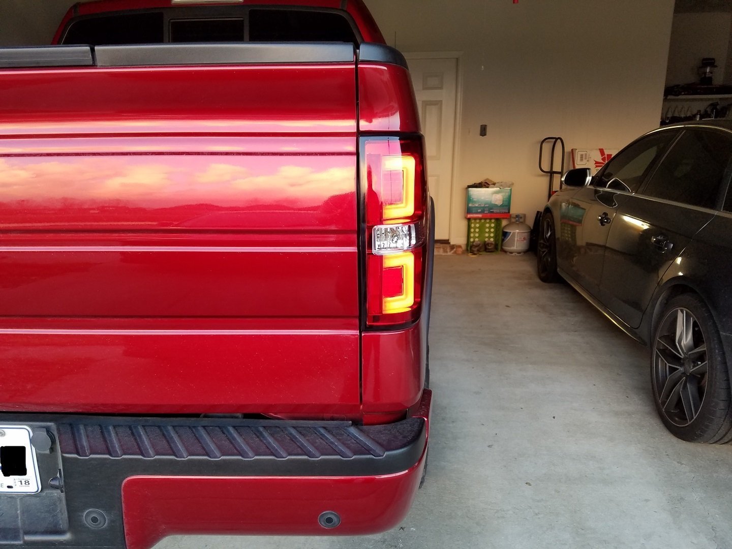 Ford F150 & Raptor 09-14 Tail Lights OLED in Red - Image 9