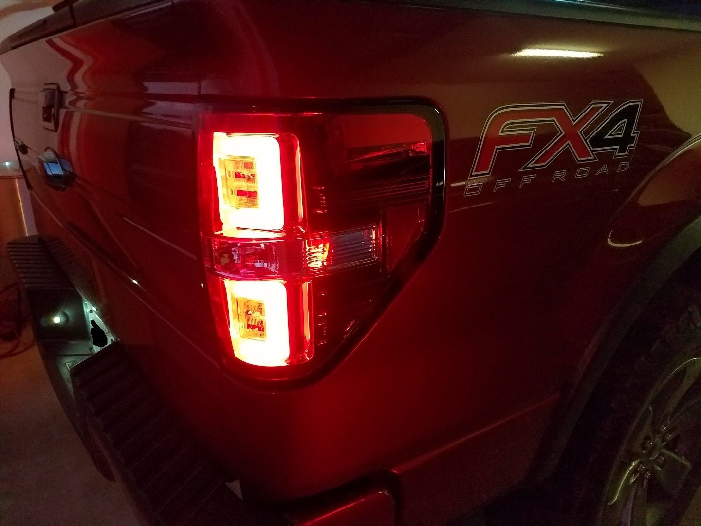 Ford F150 & Raptor 09-14 Tail Lights OLED in Red - Image 7