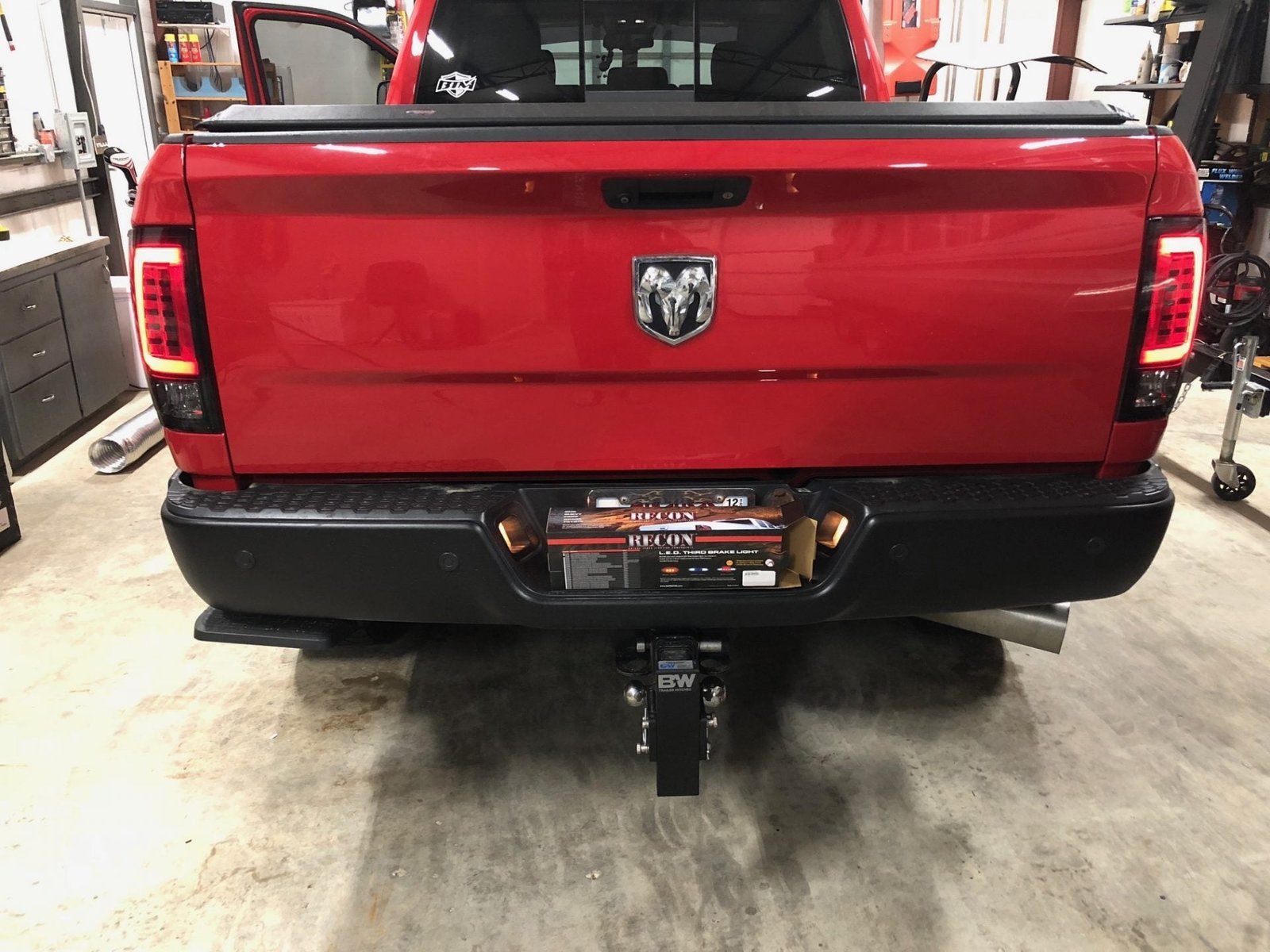 Dodge RAM 1500/2500/3500 13-18 Tail Lights OLED in Smoked - Image 7