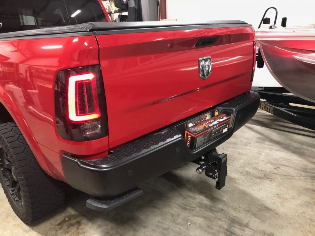 Dodge RAM 1500 09-18 & 2500/3500 10-18 Tail Lights OLED in Red