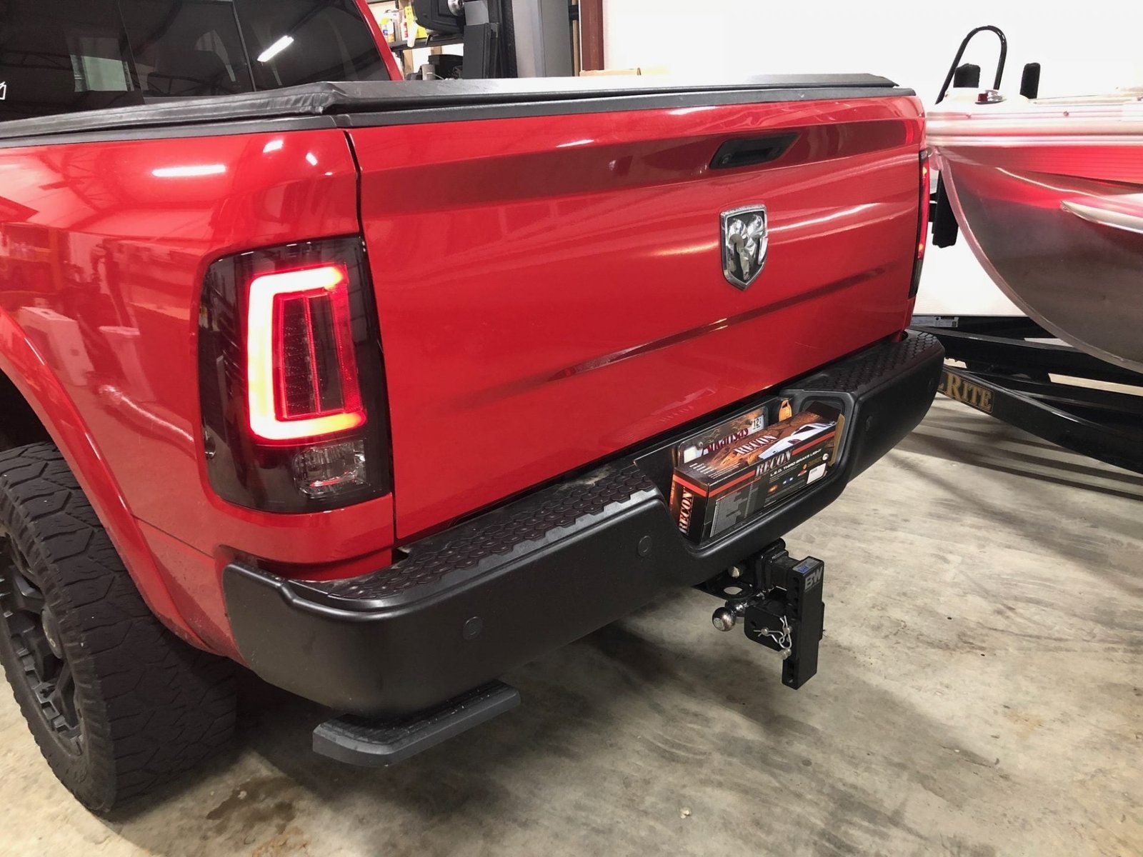 Dodge RAM 1500 09-18 & 2500/3500 10-18 Tail Lights OLED in Red - Image 12