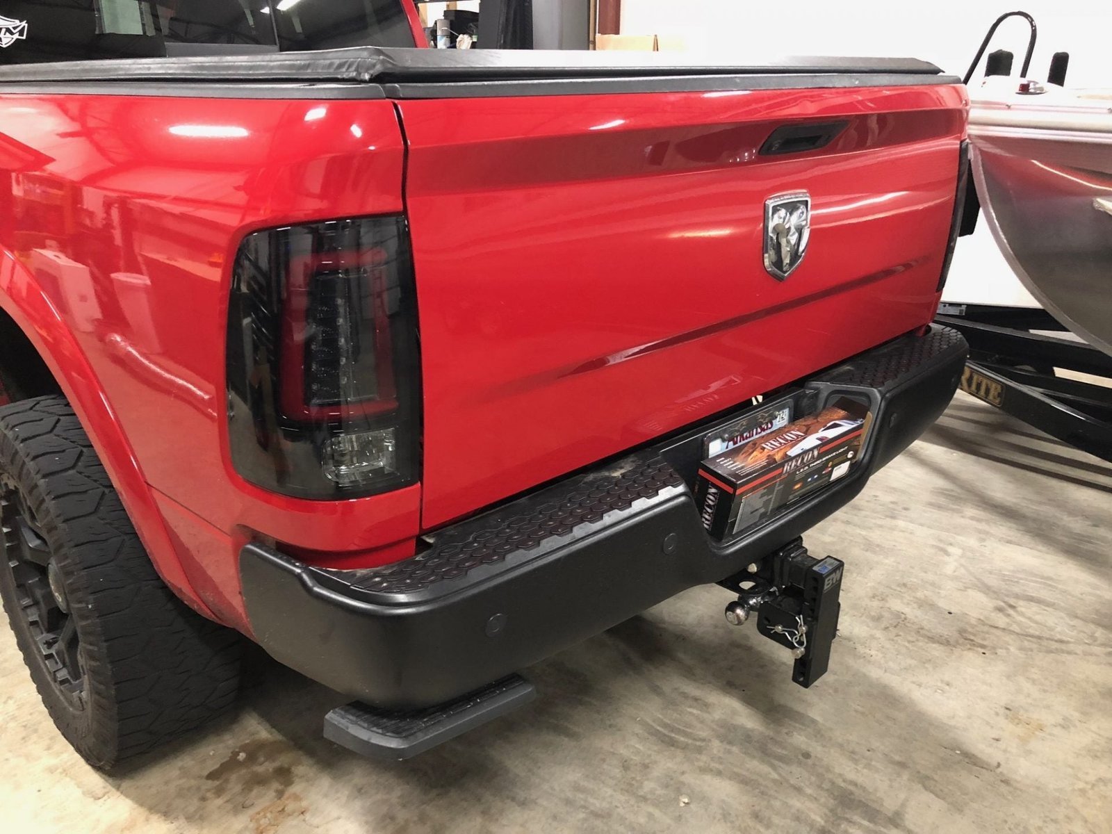 Dodge RAM 1500/2500/3500 13-18 Tail Lights OLED in Smoked - Image 5