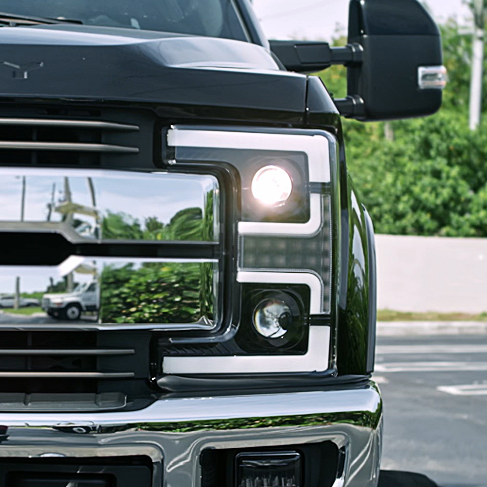Ford Super Duty 17-19 Projector Headlights OLED DRL, LED Turn Signals Smoked - Image 5