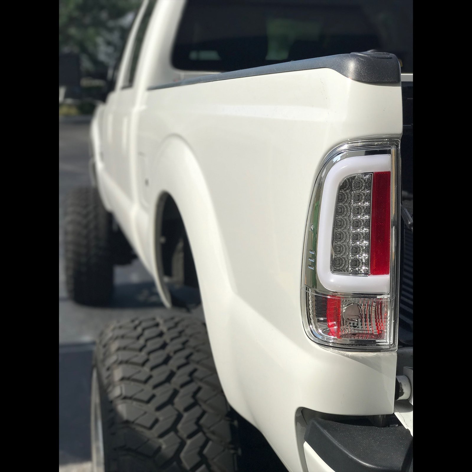 Ford F250HD/350/450/550 08-16 Super Duty Tail Lights OLED in Clear - Image 5