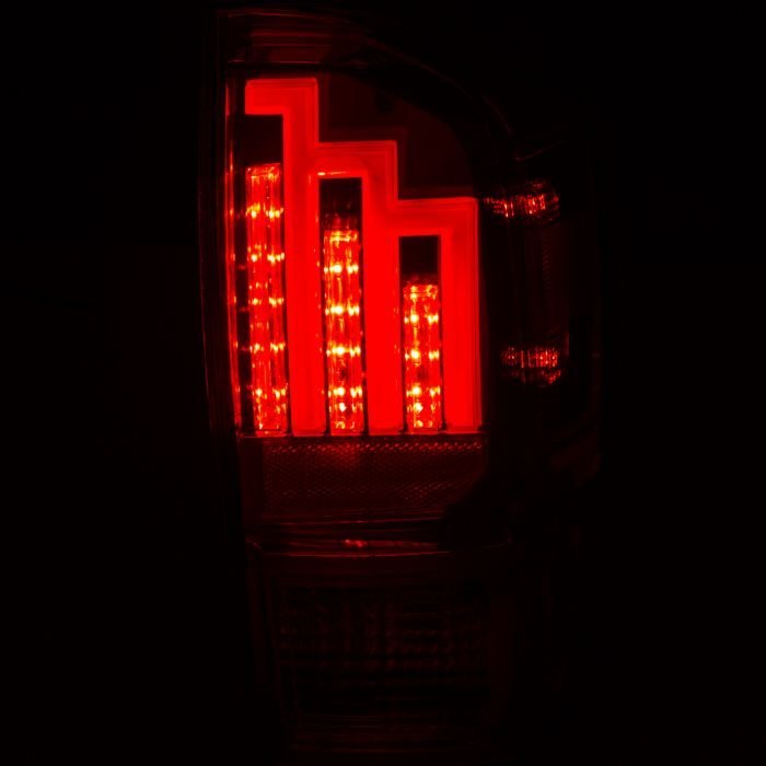 Toyota Tacoma 16-22 Led Tail Light Chrome Housing Clear Lens