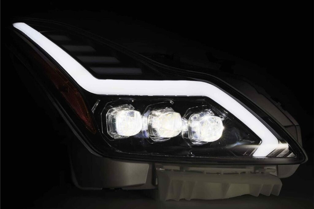Infiniti G37/Q60 (08-15): Alpharex Nova Headlights