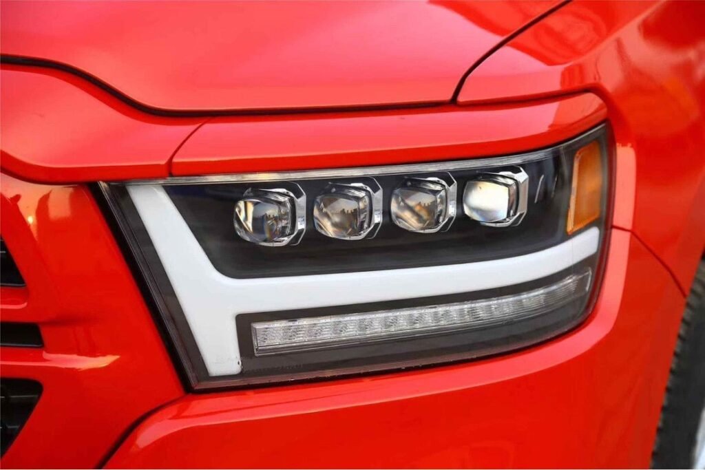 Dodge Ram 1500 (19+): Alpharex Nova Headlights