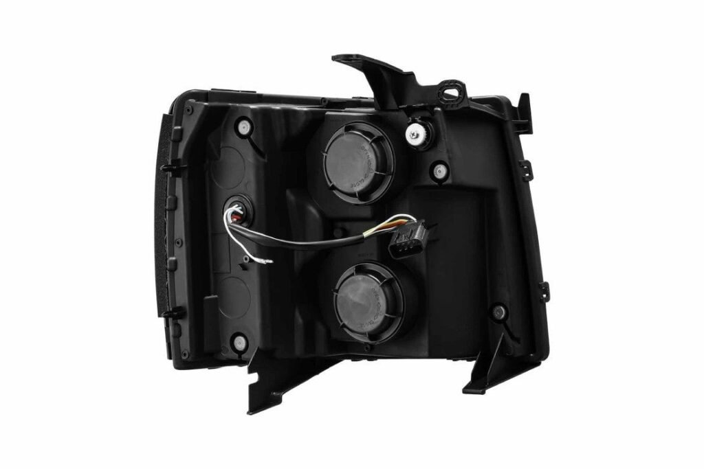 Chevrolet Silverado (07-13): Alpharex Luxx Headlights