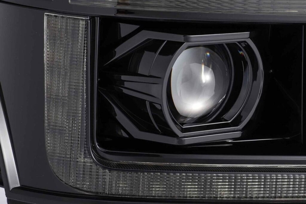 Ford Super Duty (11-16): Alpharex Luxx Headlights
