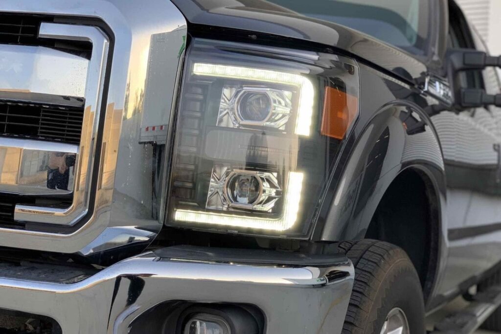 Ford Super Duty (11-16): Alpharex Luxx Headlights