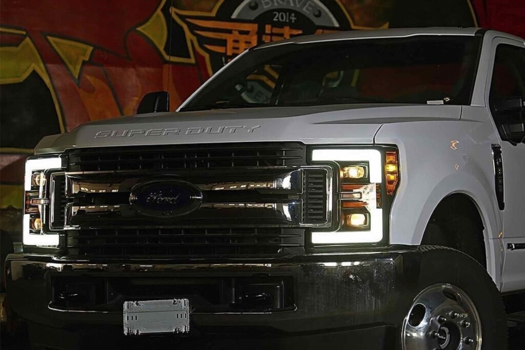 Ford Super Duty (17-19): Alpharex Pro Headlights