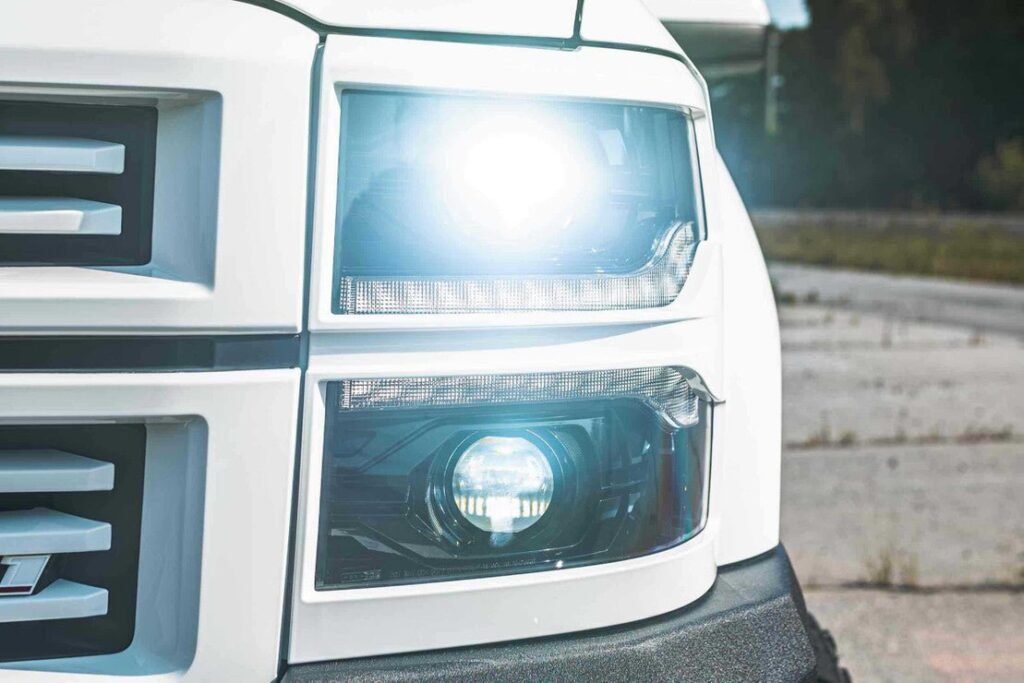 Chevrolet Silverado 1500 (14-15): XB Led Headlights