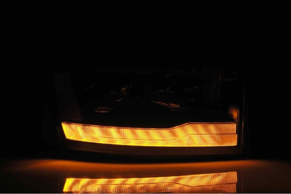 Dodge Ram (06-08): Alpharex Luxx Headlights