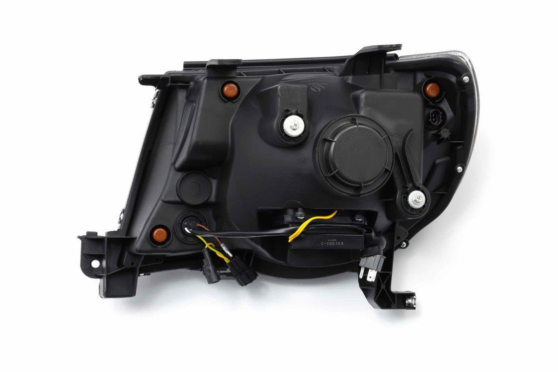 Toyota Tacoma (05-11): Alpharex Luxx Headlights - Image 6