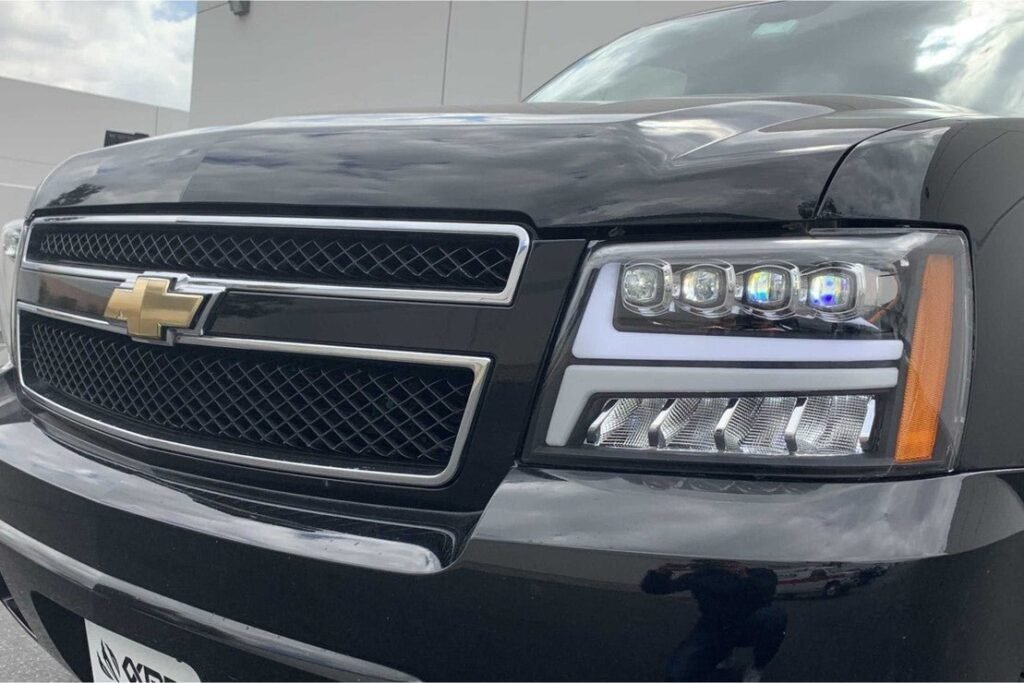 Chevy Tahoe 07-13 Alpharex Nova Headlights