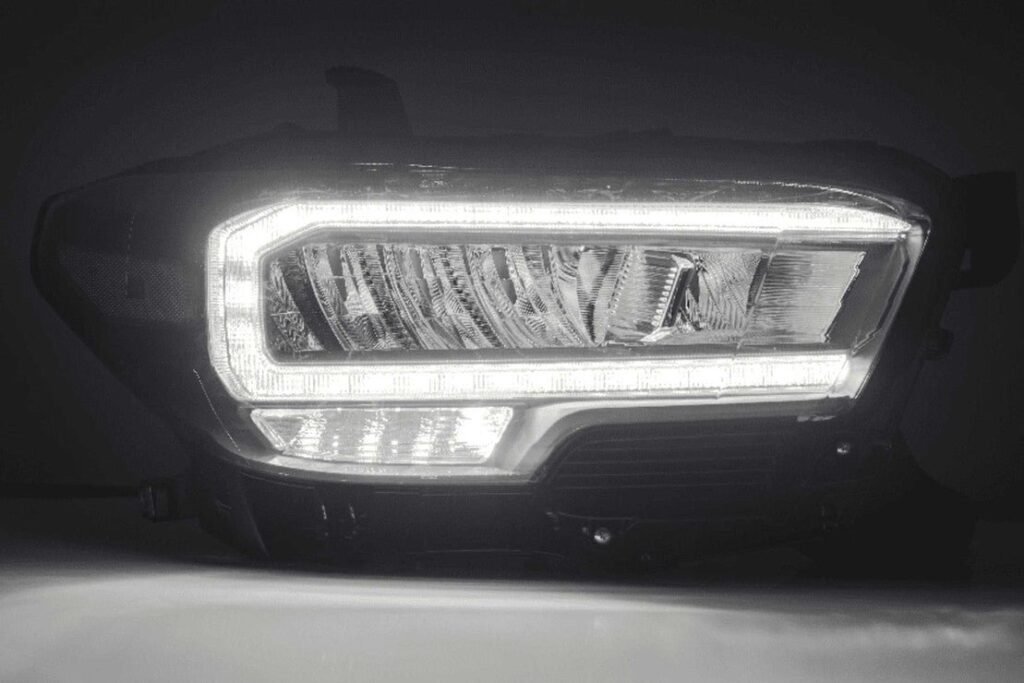 Toyota Tacoma (16-21): Alpharex Luxx Oem Style Headlights