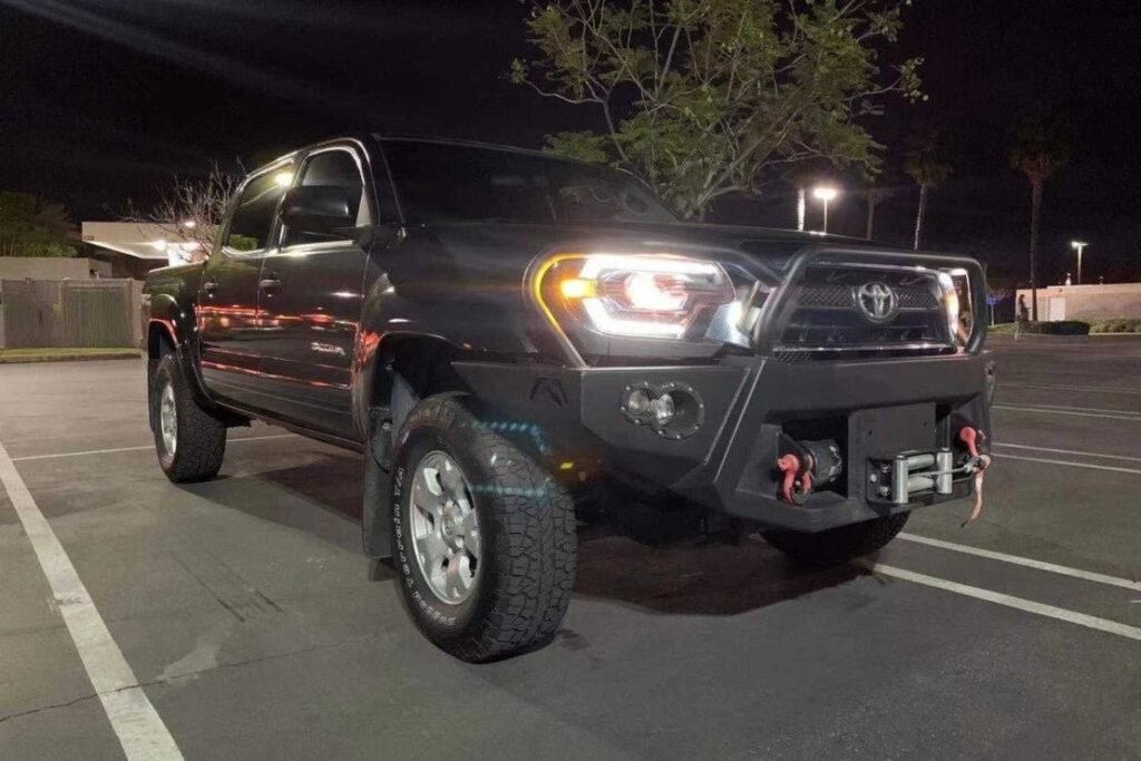 Toyota Tacoma (12-15): Alpharex Luxx Headlights