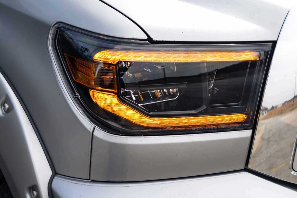 Toyota Tundra (07-13): Xb Led Headlights