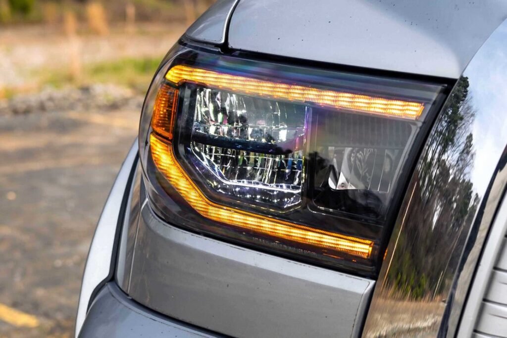 Toyota Tundra (07-13): Xb Led Headlights