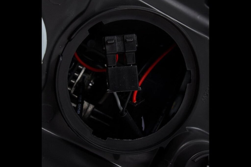 Ram HD (19+): Alpharex Luxx Headlights