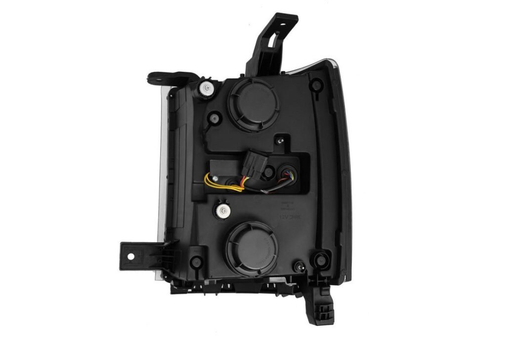 Chevrolet Silverado (14-15): Alpharex Luxx Headlights