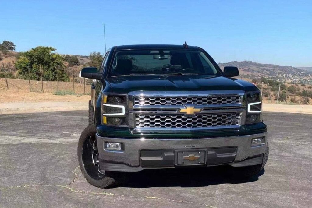 Chevrolet Silverado (14-15): Alpharex Luxx Headlights