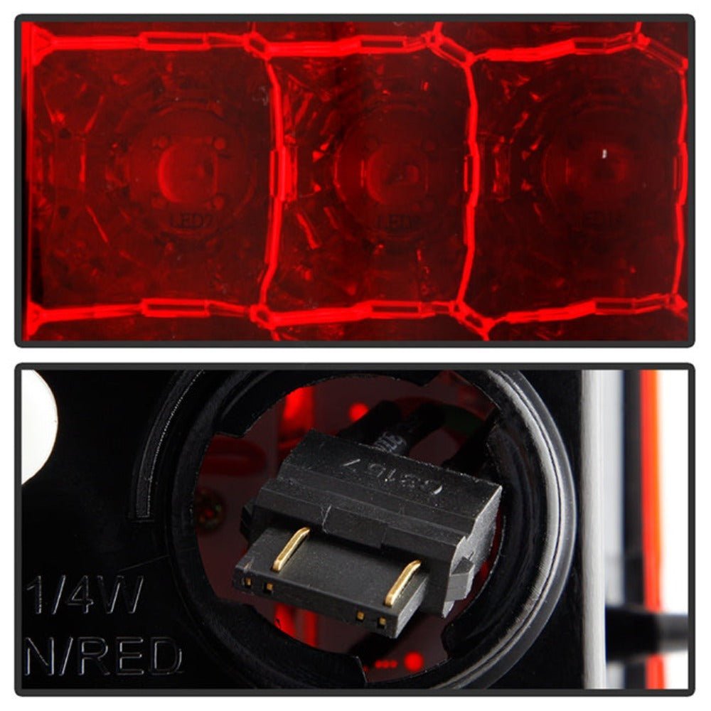 Chevy Suburban/Tahoe 1500/2500 00-06 / GMC Yukon/Yukon XL 00-06 / GMC Yukon Denali/Denali XL 01-06 LED Tail Lights - Red Clear