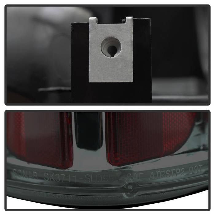 Chevy Silverado 1500/2500 99-02 / GMC Sierra 1500/2500/3500 99-07 Sierra Classic Tail Lights - Smoke