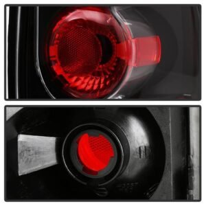 Dodge Caravan/Grand Caravan 96-00/Dodge Durango 98-03/Chrysler Town & Country 96-00/Plymouth Voyager/Grand Voyager 96-00 Euro Style Tail Lights Black - Image 5