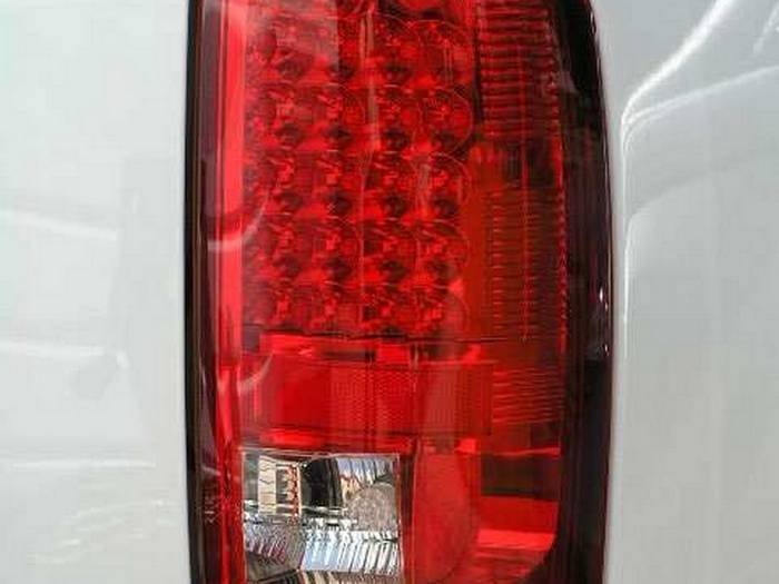 Dodge Ram 02-06 1500 / Ram 2500/3500 03-06 LED Tail Light - Red Clear