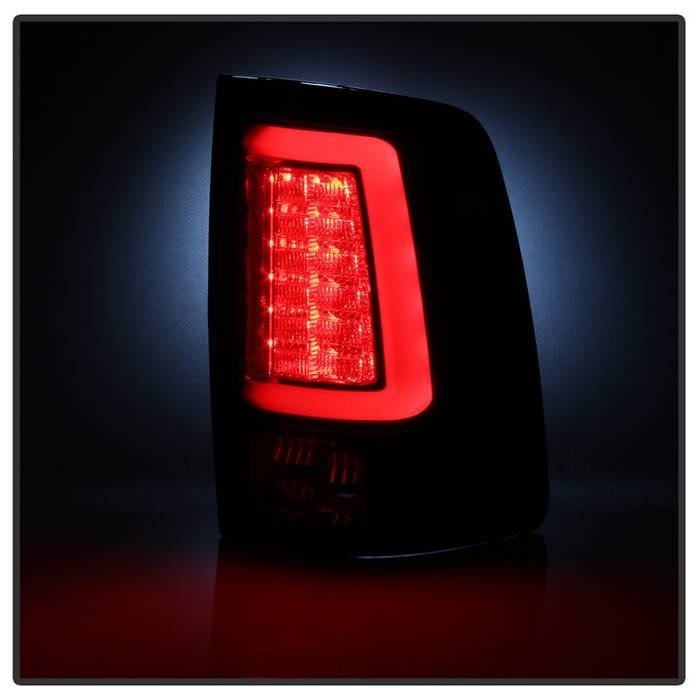Dodge Ram 1500 13-18 / Ram 2500/3500 13-18 LED Tail Lights - Black