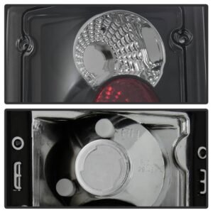 Ford Excursion 00-06 / Econoline Van 150/250/350/450/550 95-06 Euro Style Tail Lights - Black - Image 3
