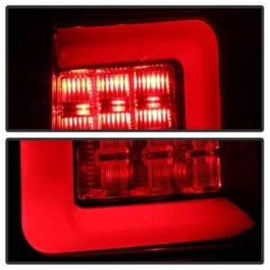 Jeep Grand Cherokee 05-06 Version 2 Light Bar LED Tail Lights - Black - Image 7