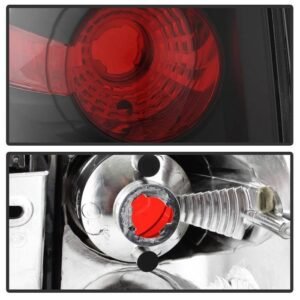 Lincoln Navigator 03-06 Euro Style Tail Lights - Black - Image 4